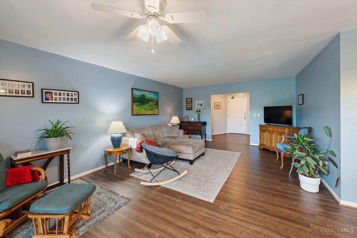 3543 Amberacres Drive #303W, Cincinnati, Ohio image 11