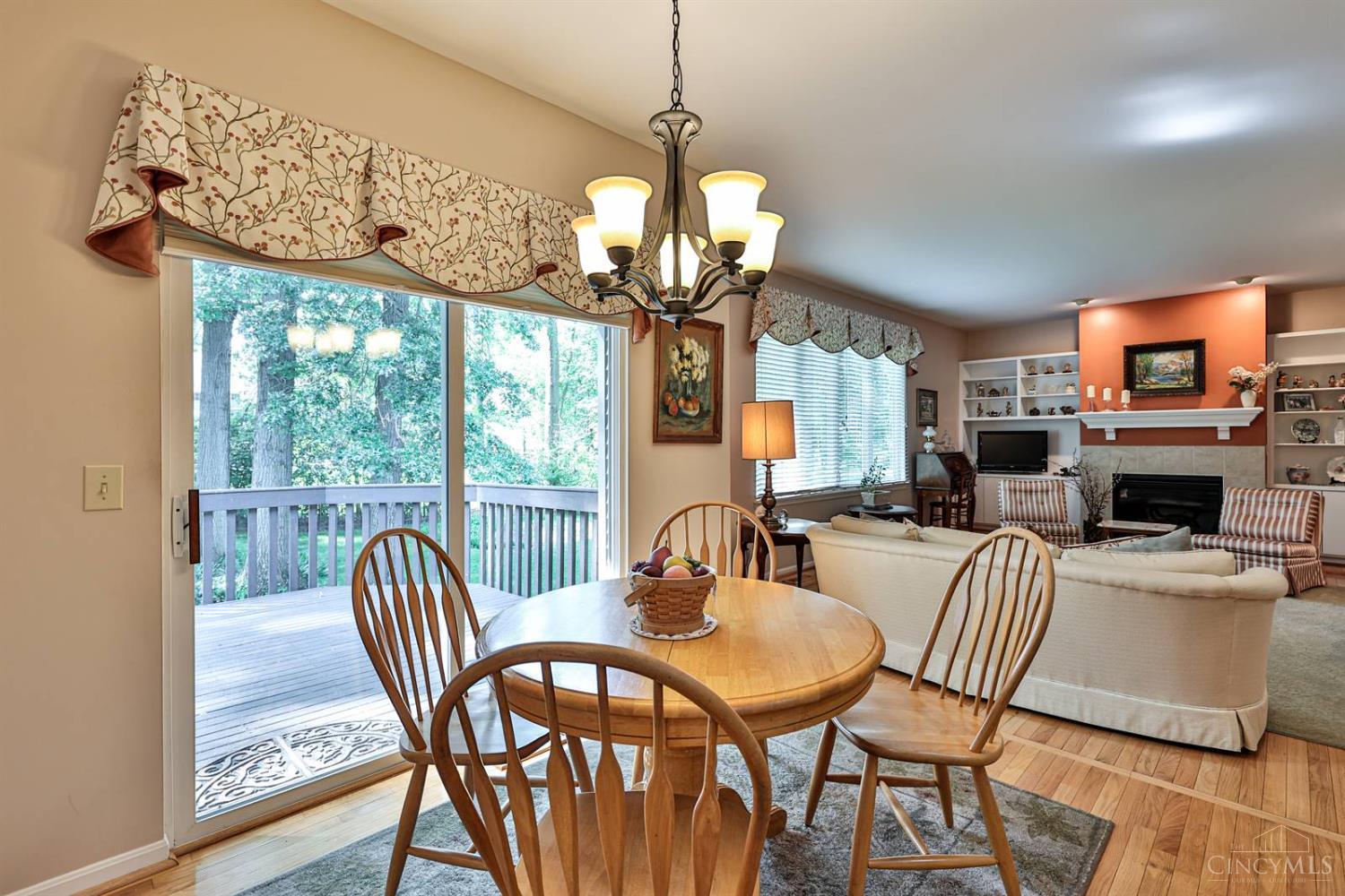 9376 Hickory Hill Court, Loveland, Ohio image 13