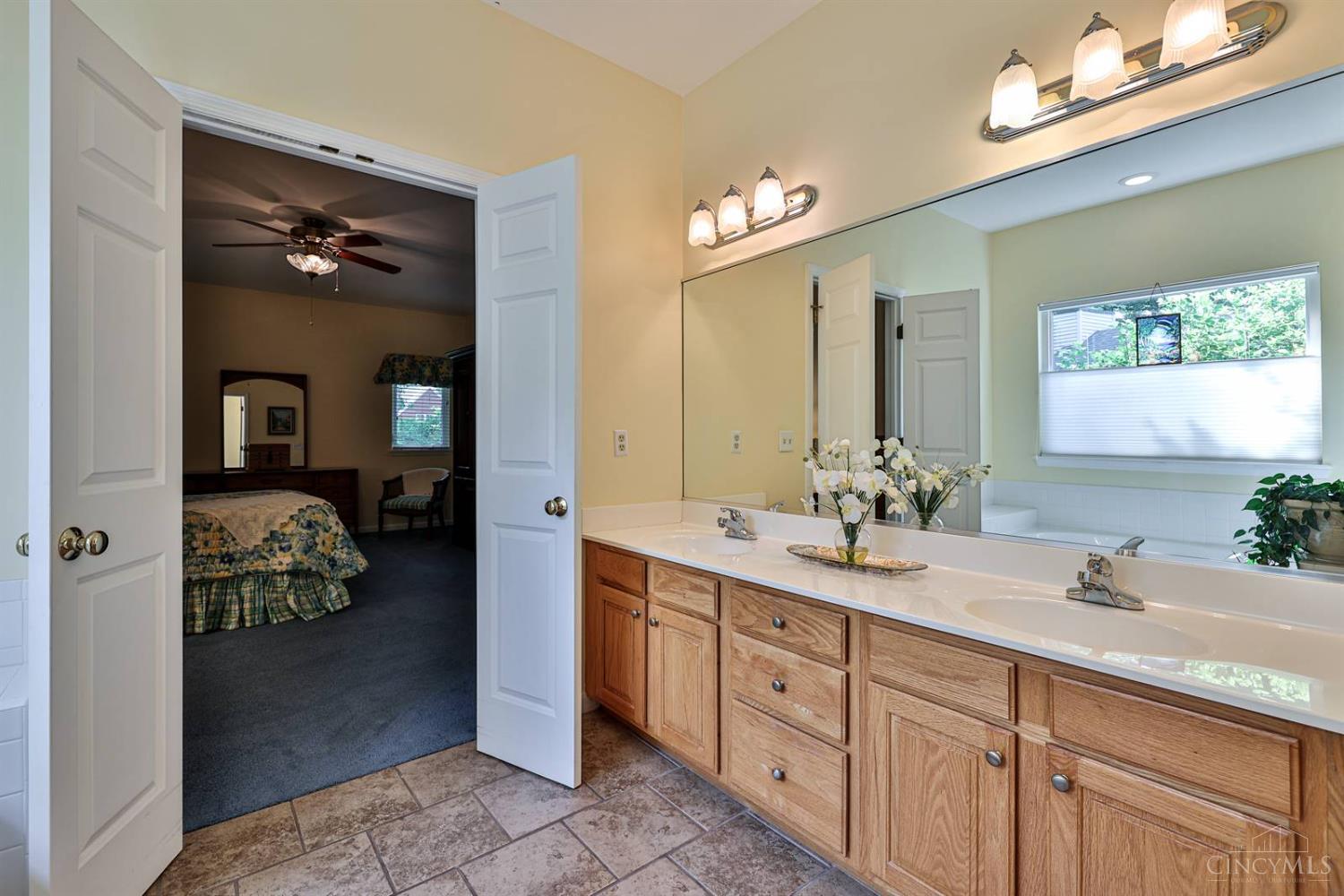 9376 Hickory Hill Court, Loveland, Ohio image 20