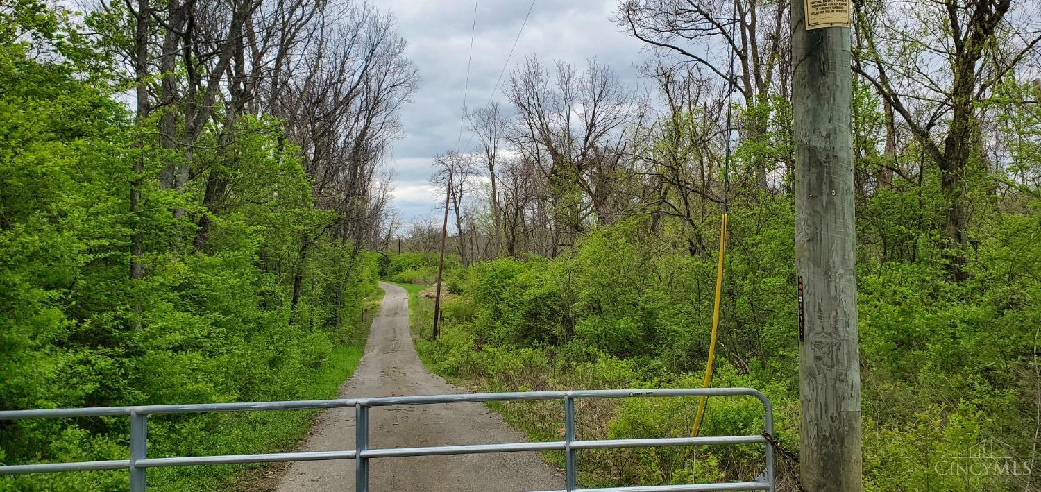 10242 Dry Ridge Road, Colerain Twp, Ohio image 2