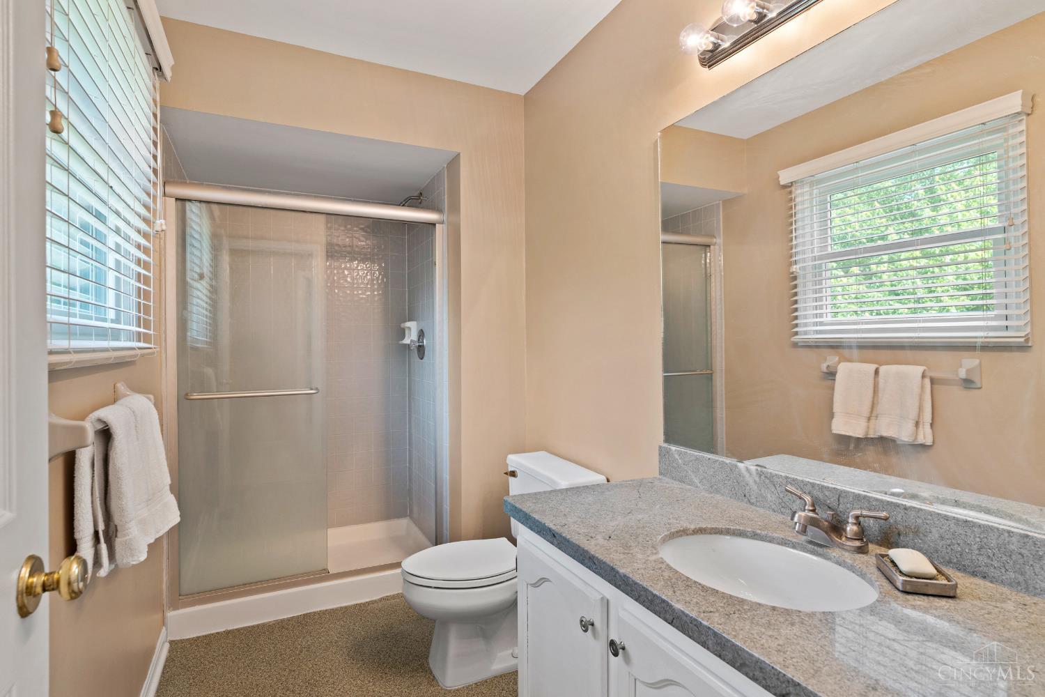 8032 Lancelot Drive, Anderson Twp, Ohio image 25