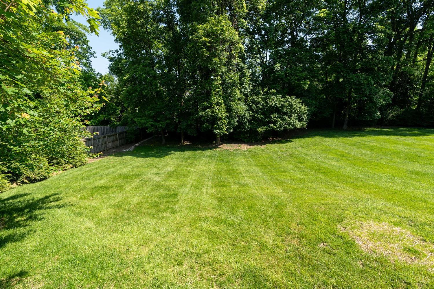 8032 Lancelot Drive, Anderson Twp, Ohio image 37