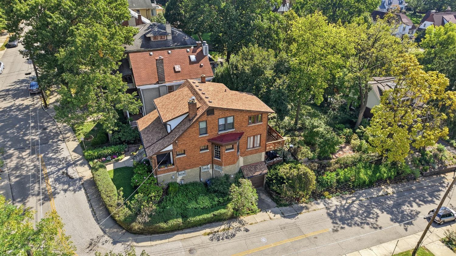 577 Evanswood Place