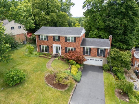 Photo of 1089 Stormy Way, Anderson Township, OH 45230 (MLS # 1887779)