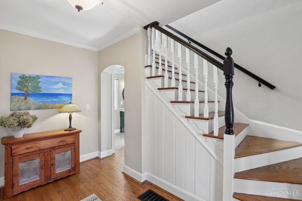 3817 Davenant Avenue