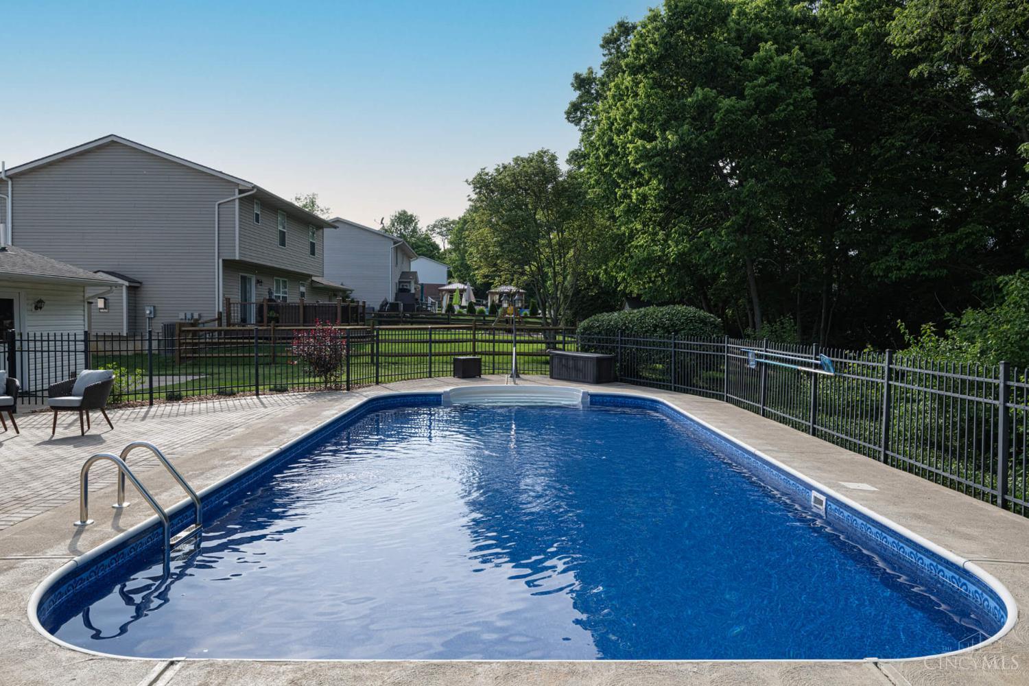 10 Ambergreen Court, Monroe, Ohio image 2