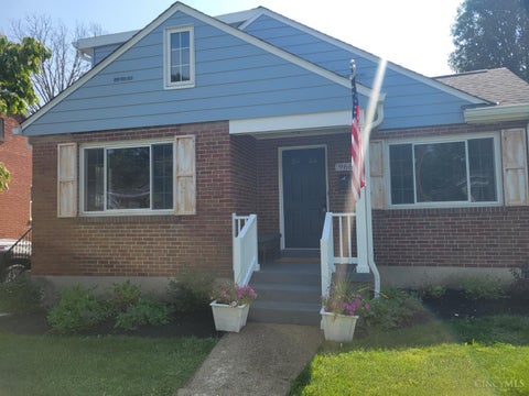 Photo for 966 Summit Avenue