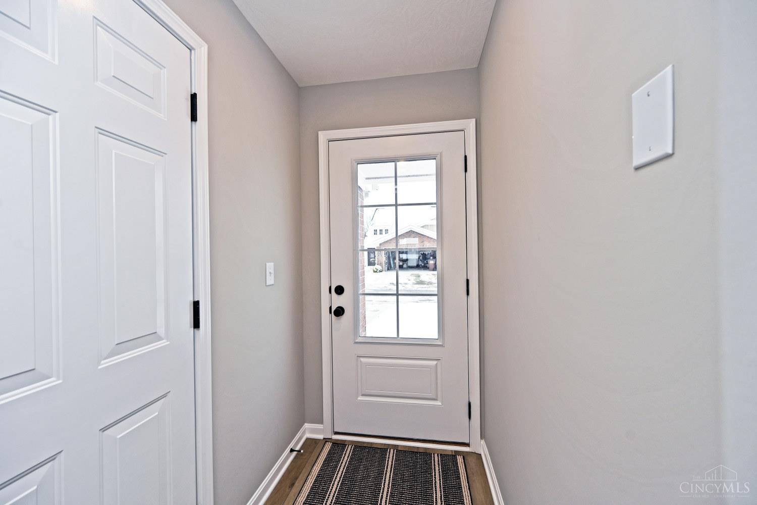 1536 Summerview Lane