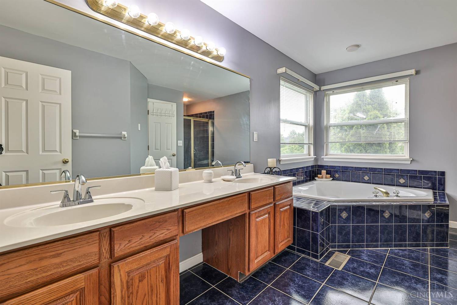 8655 Charleston Creek Drive, Deerfield Twp., Ohio image 33