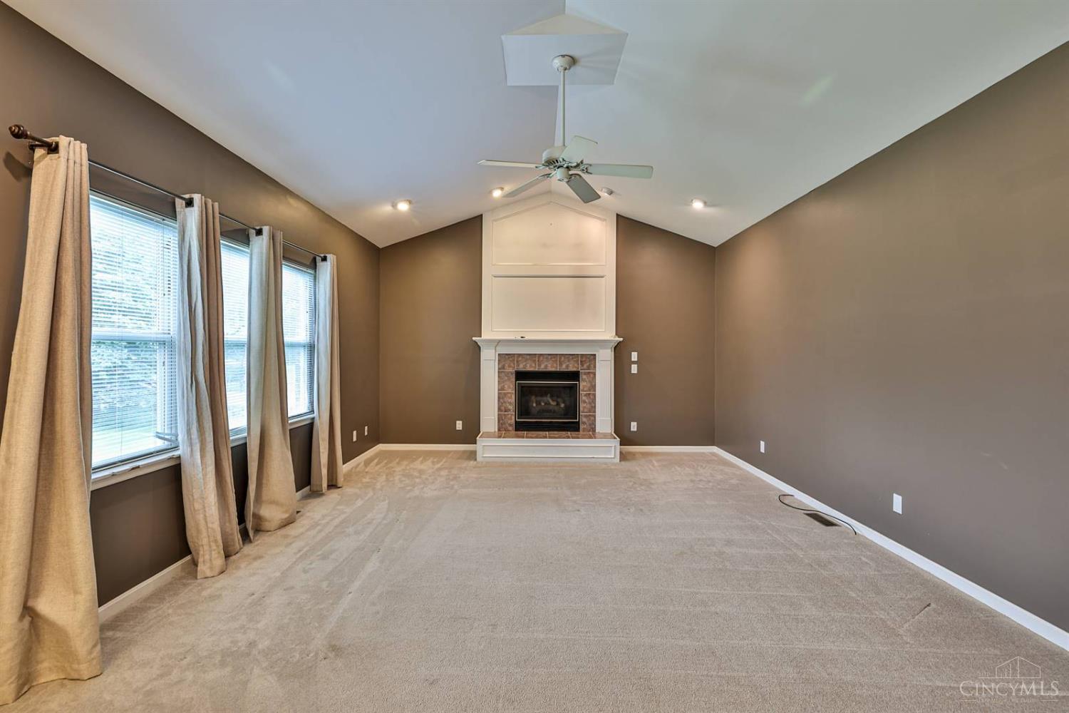 8655 Charleston Creek Drive, Deerfield Twp., Ohio image 9