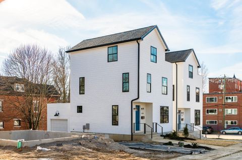 Photo of 1637 Clayton Street, Cincinnati, OH 45206 (MLS # 1866669)