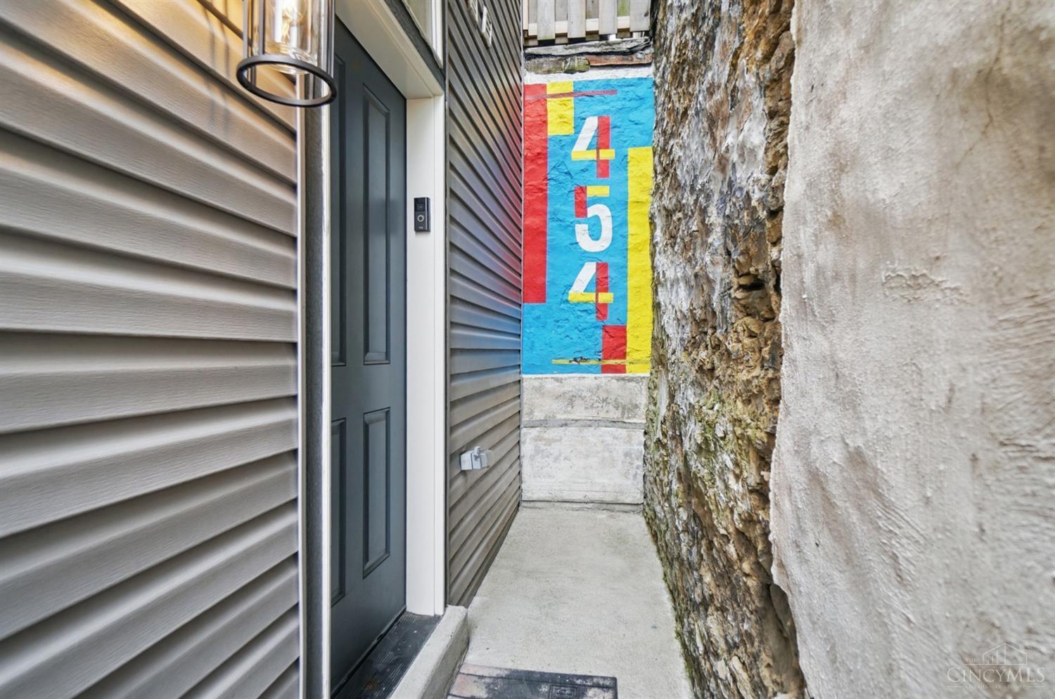 Cincinnati, Ohio 45214, United States, 2 Bedrooms Bedrooms, ,2 BathroomsBathrooms,Residential,Active,116040