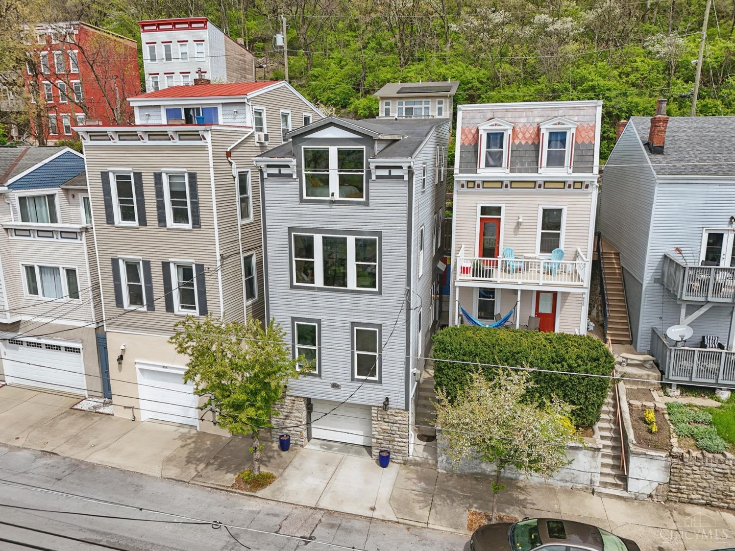 Cincinnati, Ohio 45214, United States, 2 Bedrooms Bedrooms, ,2 BathroomsBathrooms,Residential,Active,116040