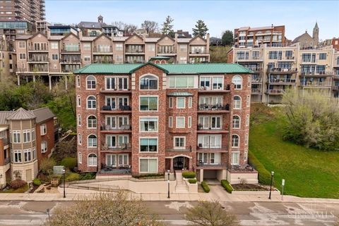 Photo of 380 Baum Street #5B, Cincinnati, OH 45202 (MLS # 1867623)