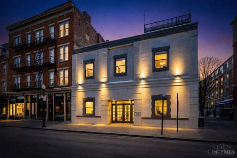 Photo of 808 Elm Street #2C, Cincinnati, OH 45202 (MLS # 1867516)