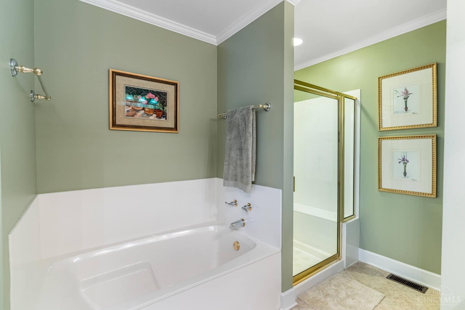 Middletown, Ohio 45042, United States, 3 Bedrooms Bedrooms, ,3 BathroomsBathrooms,Residential,Active,212588