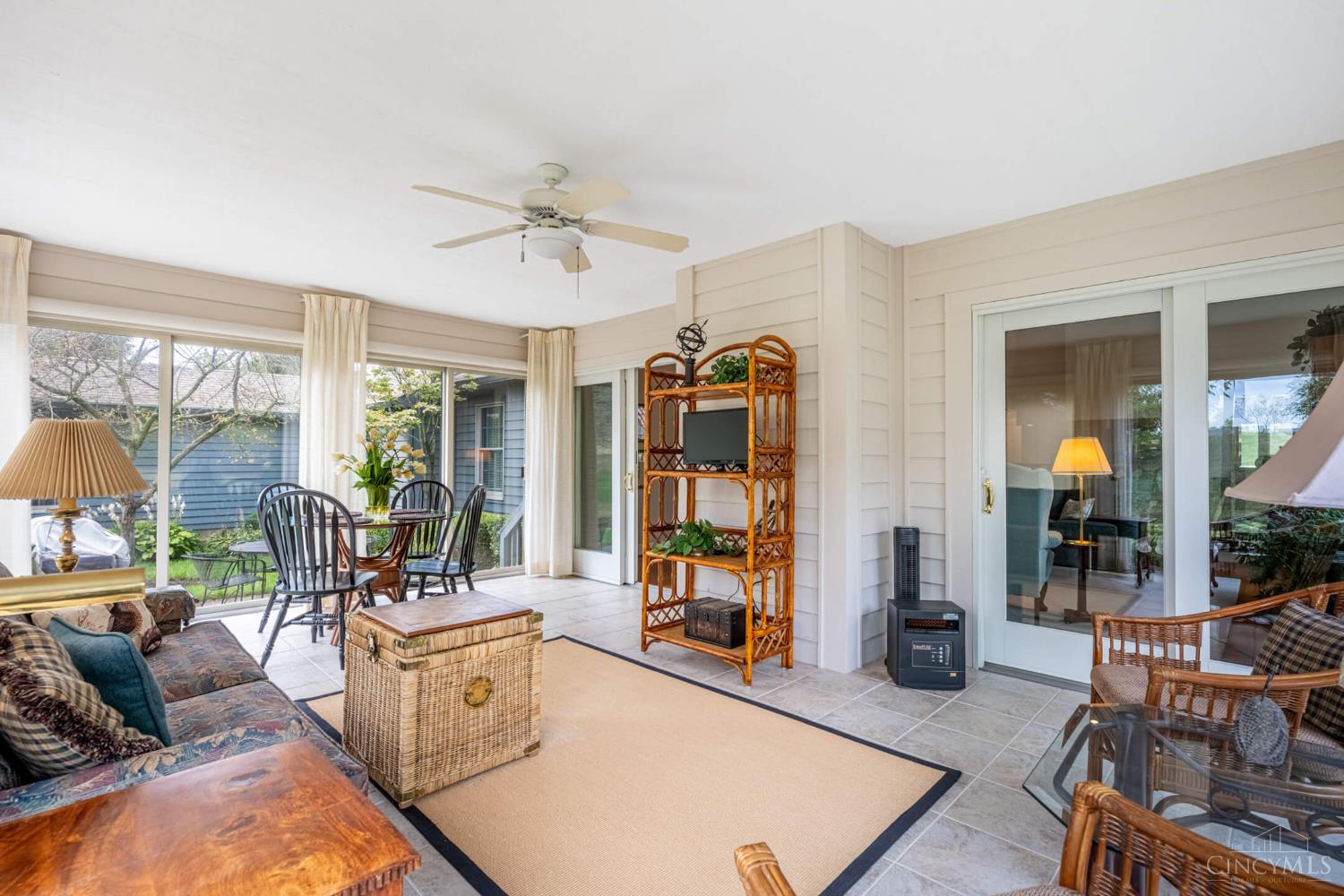 Middletown, Ohio 45042, United States, 3 Bedrooms Bedrooms, ,3 BathroomsBathrooms,Residential,Active,212588