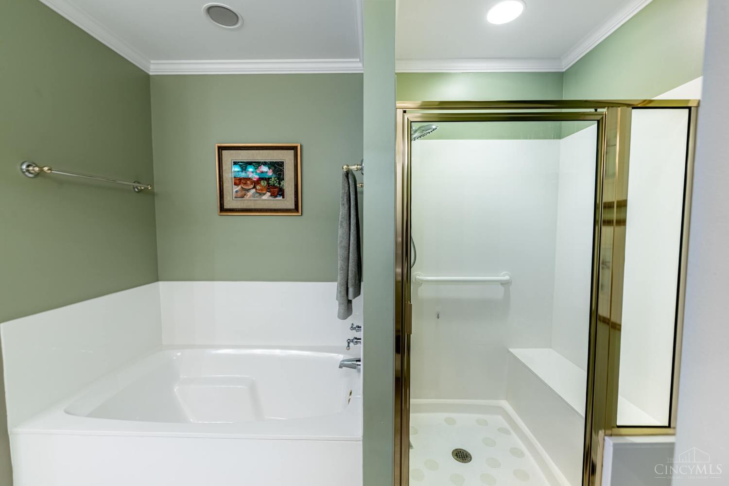 Middletown, Ohio 45042, United States, 3 Bedrooms Bedrooms, ,3 BathroomsBathrooms,Residential,Active,212588