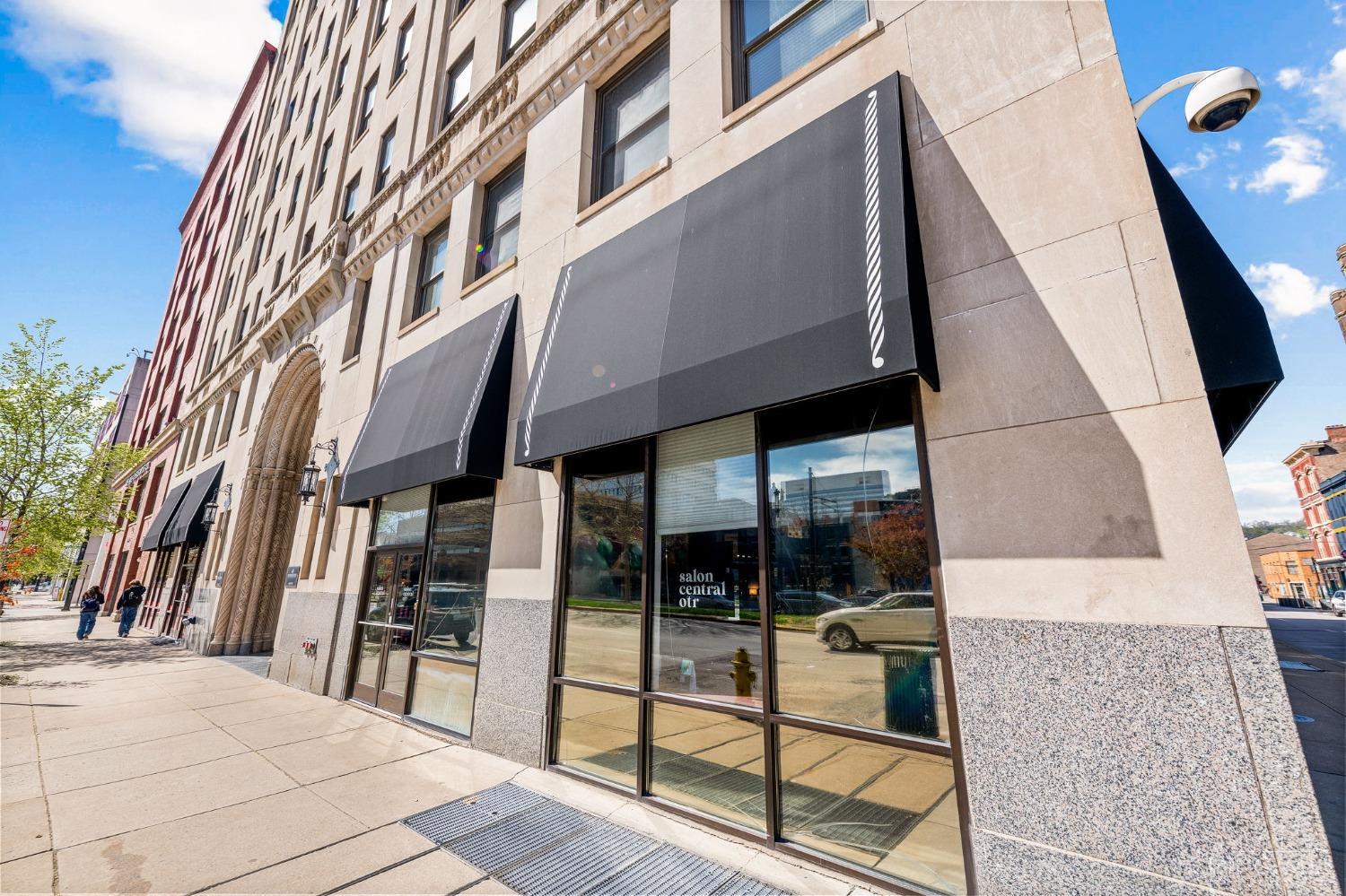 30 Central Parkway 102