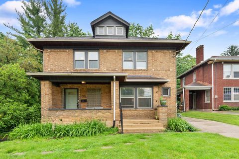 Photo of 6424 Montgomery Road, Cincinnati, OH 45213 (MLS # 1879969)