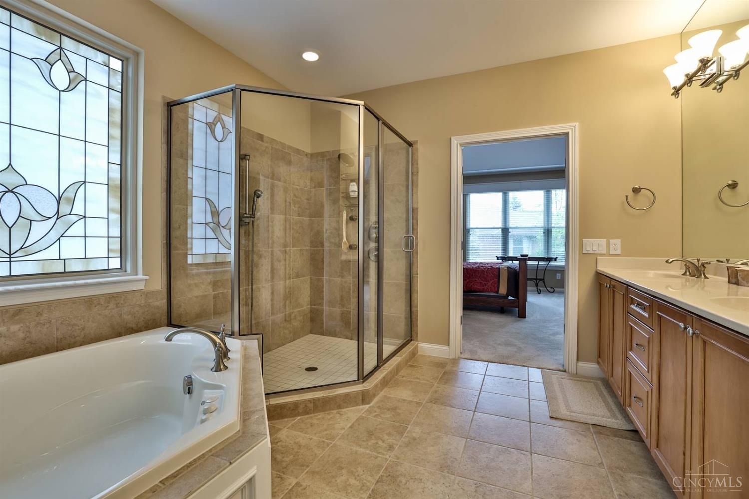 11724 Thayer Lane, Sycamore Twp, Alabama image 17