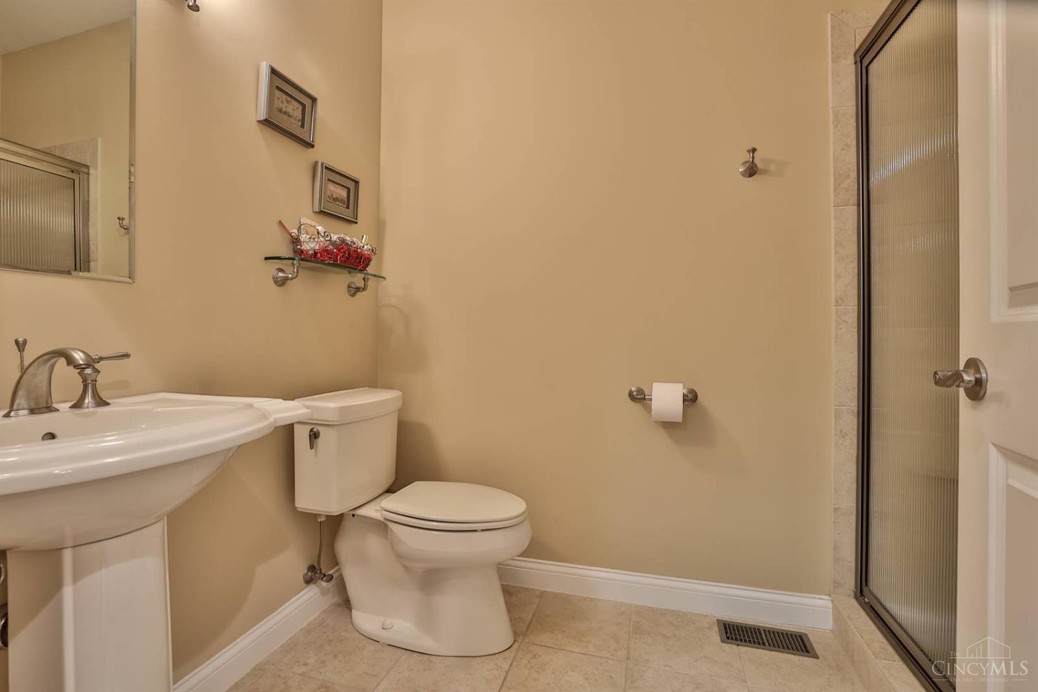 11724 Thayer Lane, Sycamore Twp, Alabama image 28