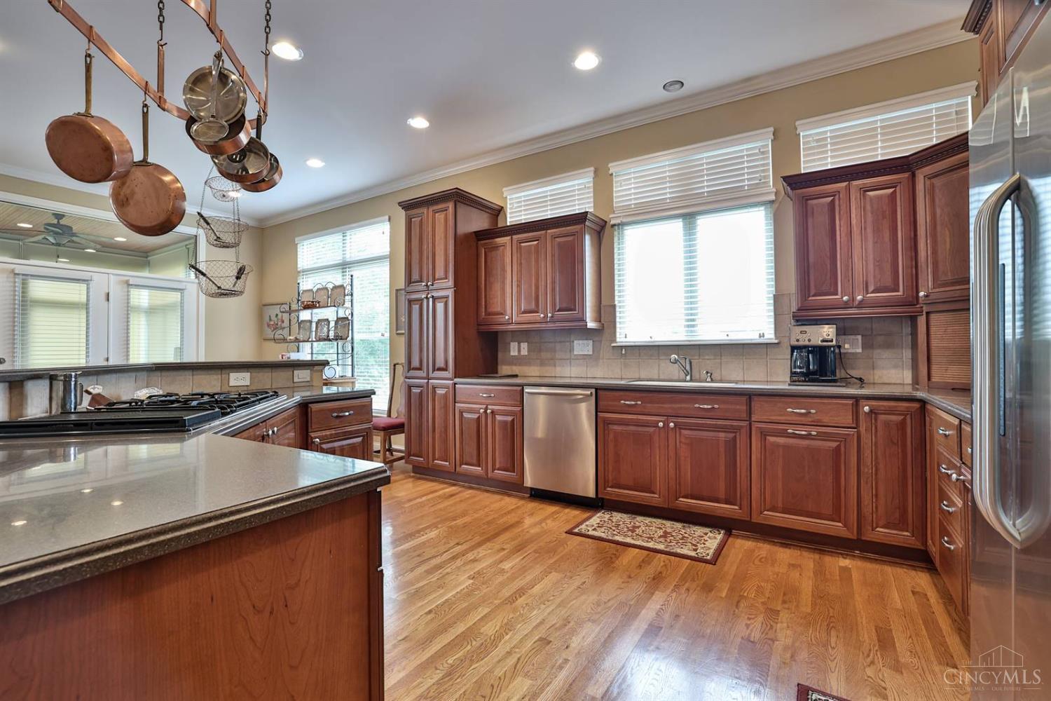 11724 Thayer Lane, Sycamore Twp, Alabama image 10