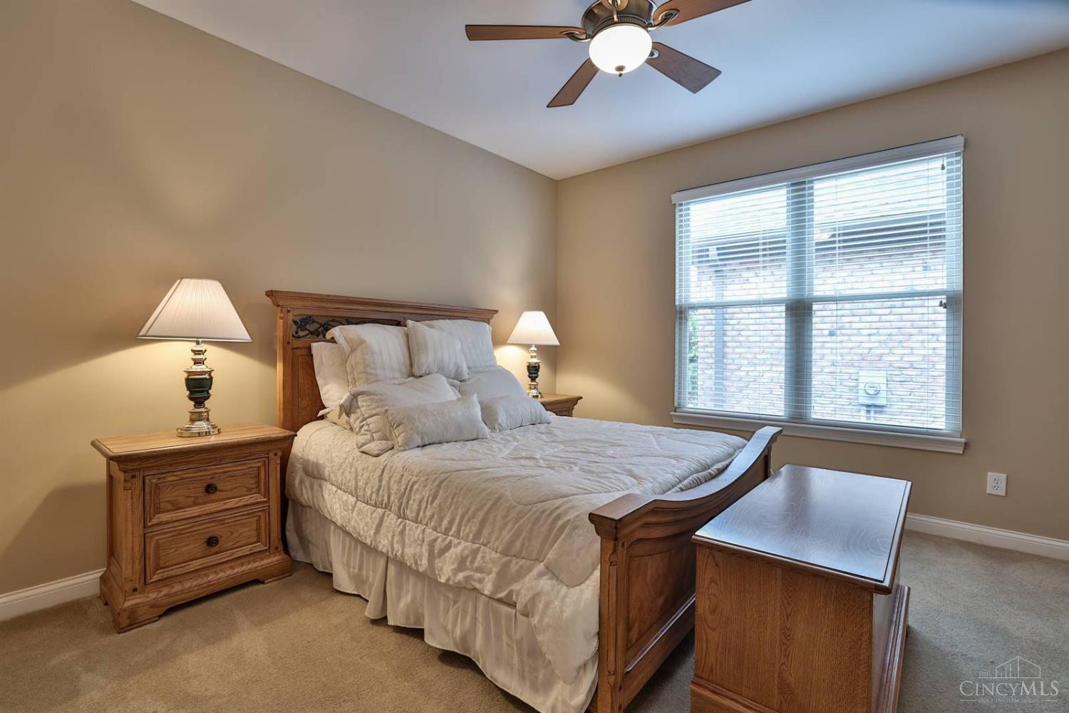 11724 Thayer Lane, Sycamore Twp, Alabama image 18