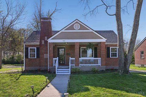 Photo of 962 Helen Street, Milford, OH 45150 (MLS # 1874699)