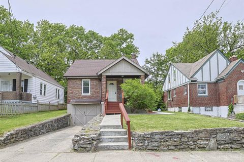 Photo of 5947 Leffingwell Avenue, Cincinnati, OH 45224 (MLS # 1877039)