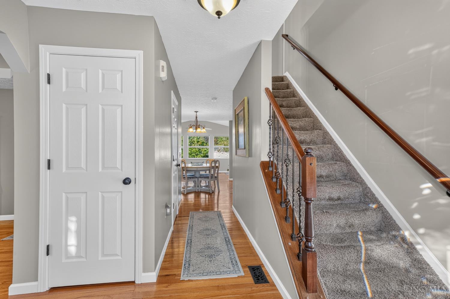 1046 Hayward Circle