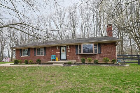 Homes For Sale - 12 Gumbert Drive<br/> Amelia, OH 45102