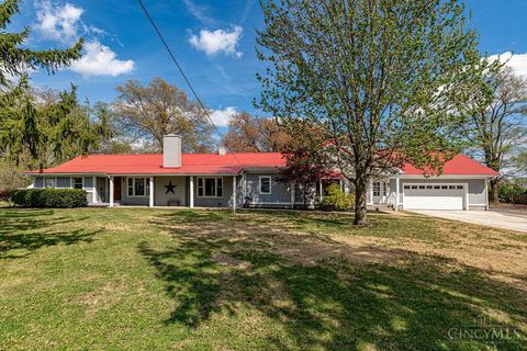 Photo of 7926 Normandy Lane, Centerville, OH 45459 (MLS # 1875297)