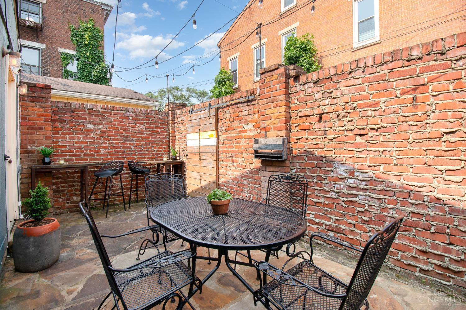 1723 Highland Avenue, Cincinnati, Ohio image 19