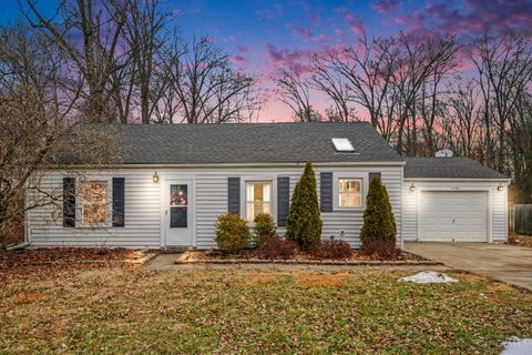 Homes For Sale - 1400 Wade Road<br/> Miami Twp, OH 45150