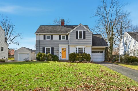 Homes For Sale - 14 Santa Fe Road<br/> Middletown, OH 45042