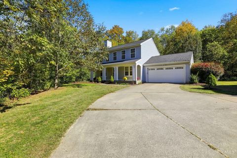 Photo of 4 Woods Edge Lane, Amelia, OH 45102 (MLS # 1859645) Photo of 4 Woods Edge Lane, Amelia, OH 45102 (MLS # 1859645)