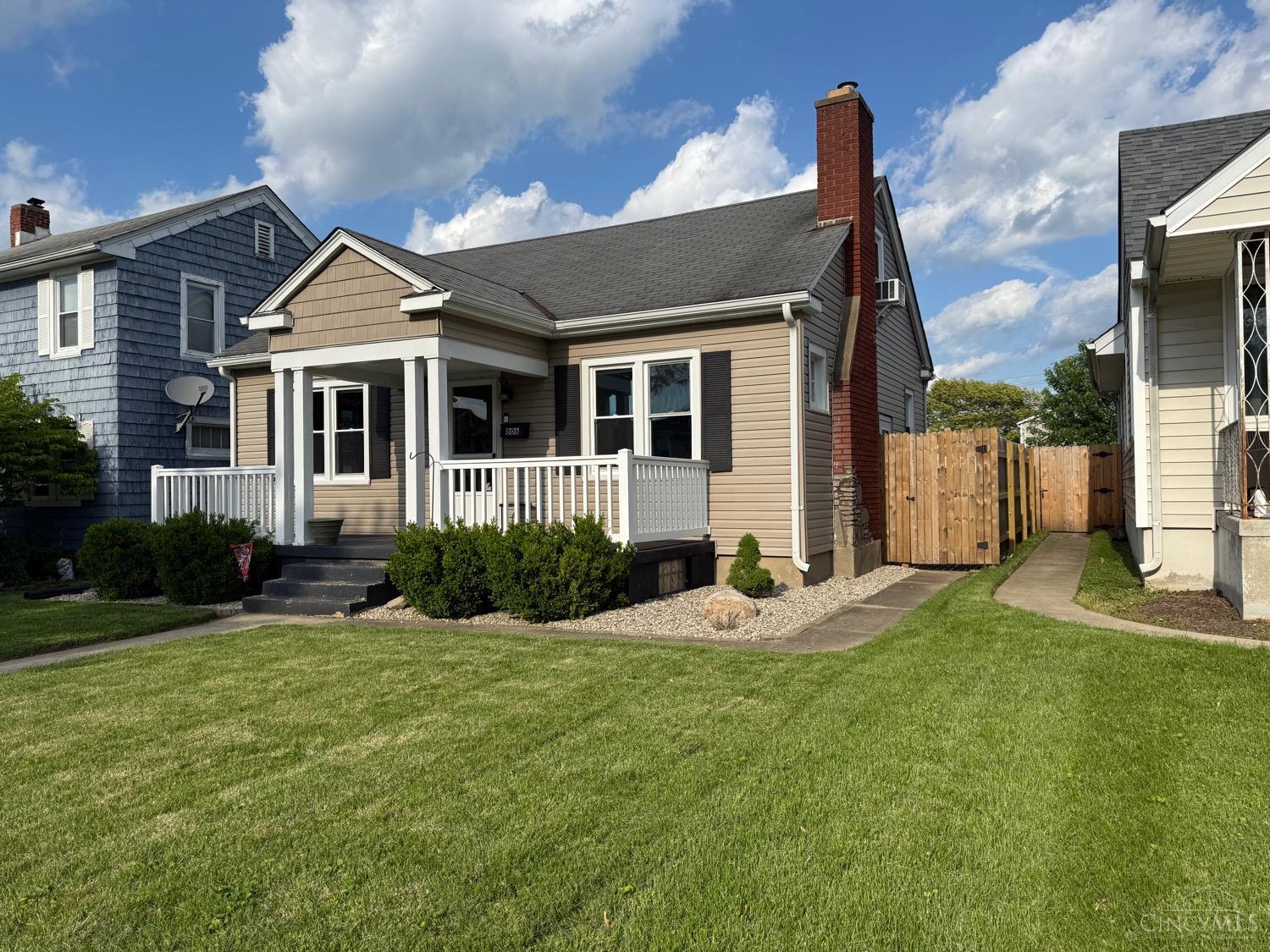 806 Ridgelawn Avenue, Hamilton, Ohio image 2