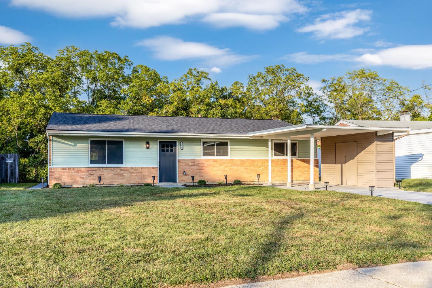 954 Hollytree Drive
