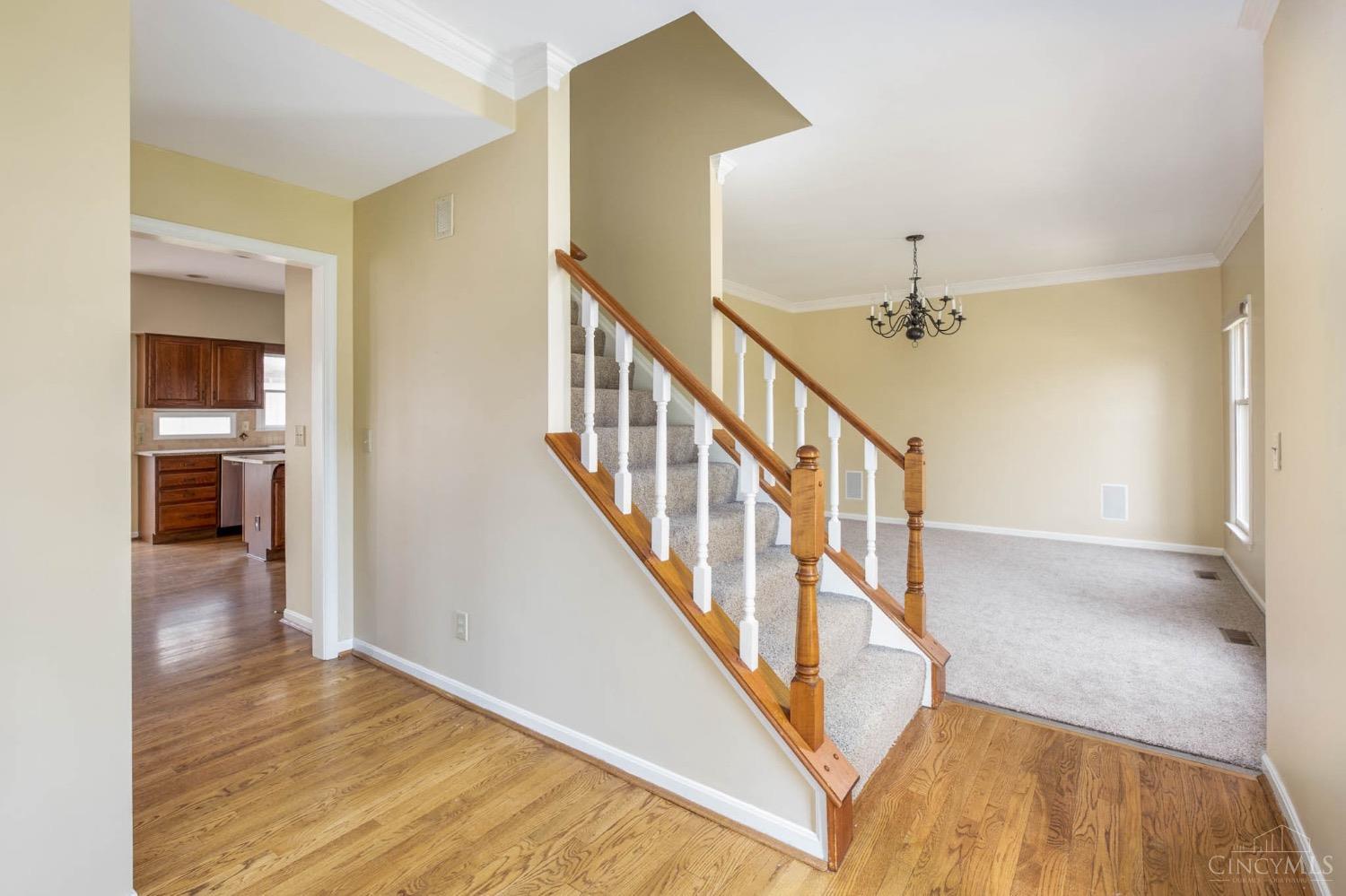 10931 E Allenhurst Boulevard, Blue Ash, Ohio image 3