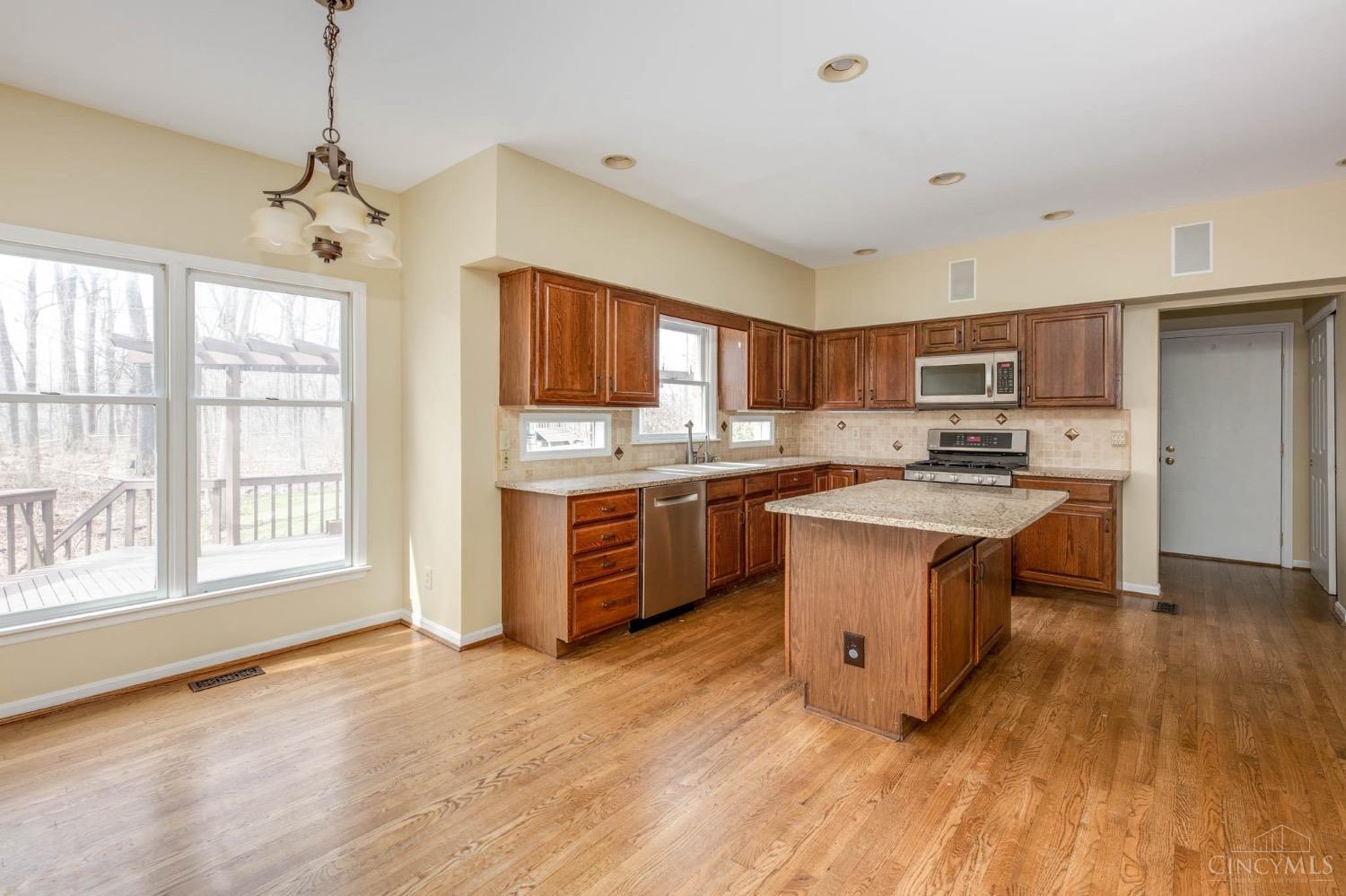 10931 E Allenhurst Boulevard, Blue Ash, Ohio image 14