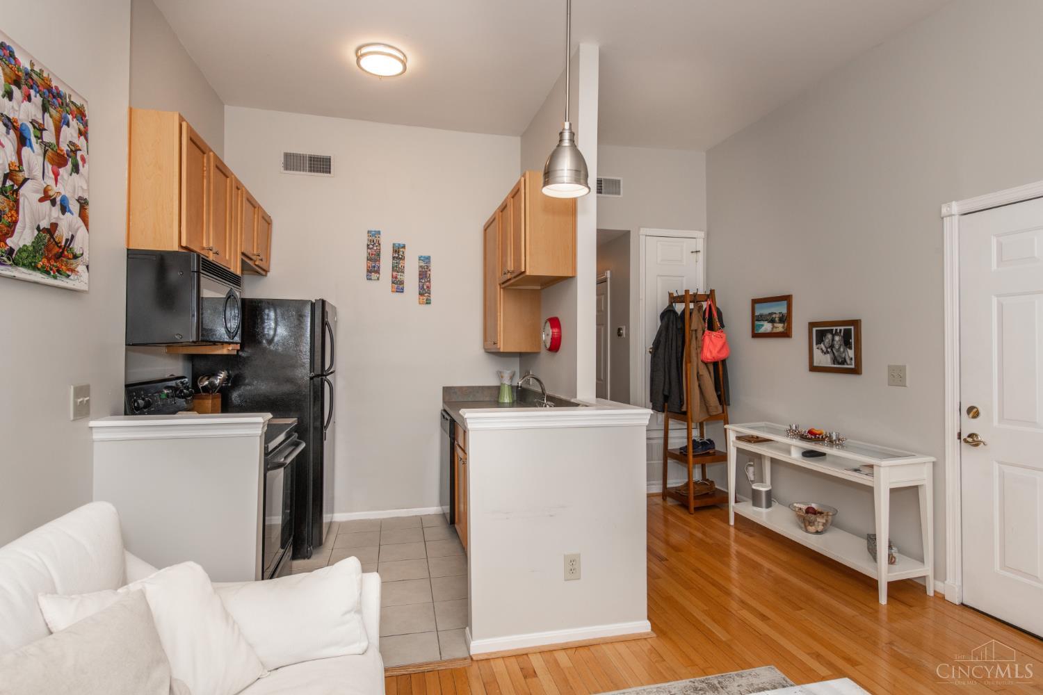 2126 Fulton Avenue 3
