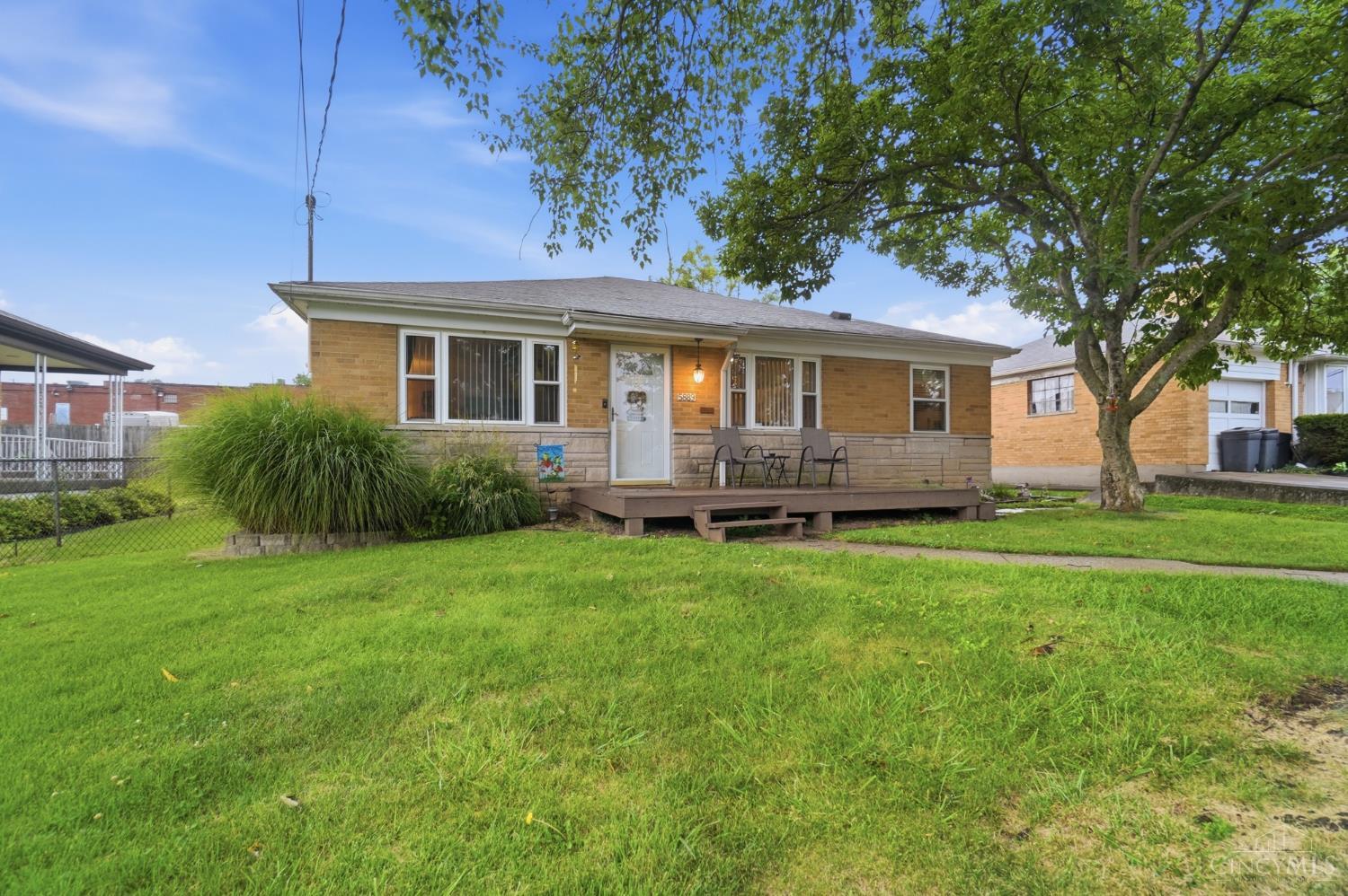 5889 Willow Oak Lane