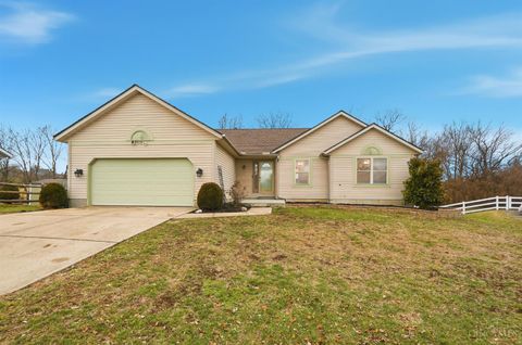 Photo of 512 Loren Lane, Fairfield, OH 45011 (MLS # 1866012)