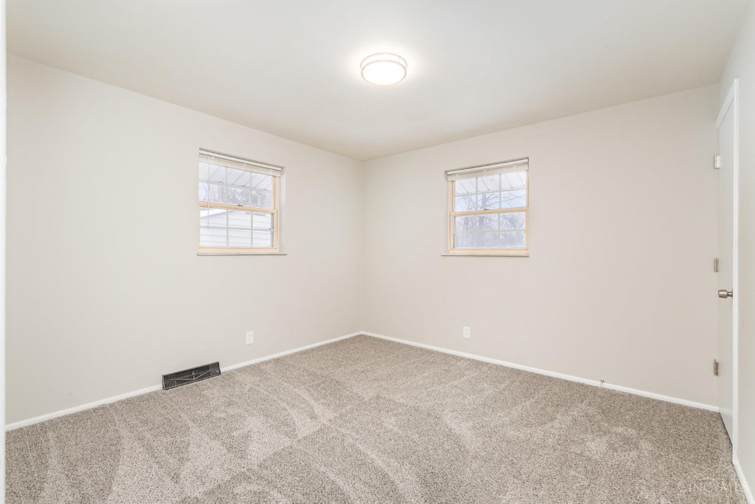 3565 Vernier Drive, Colerain Twp, Ohio image 13