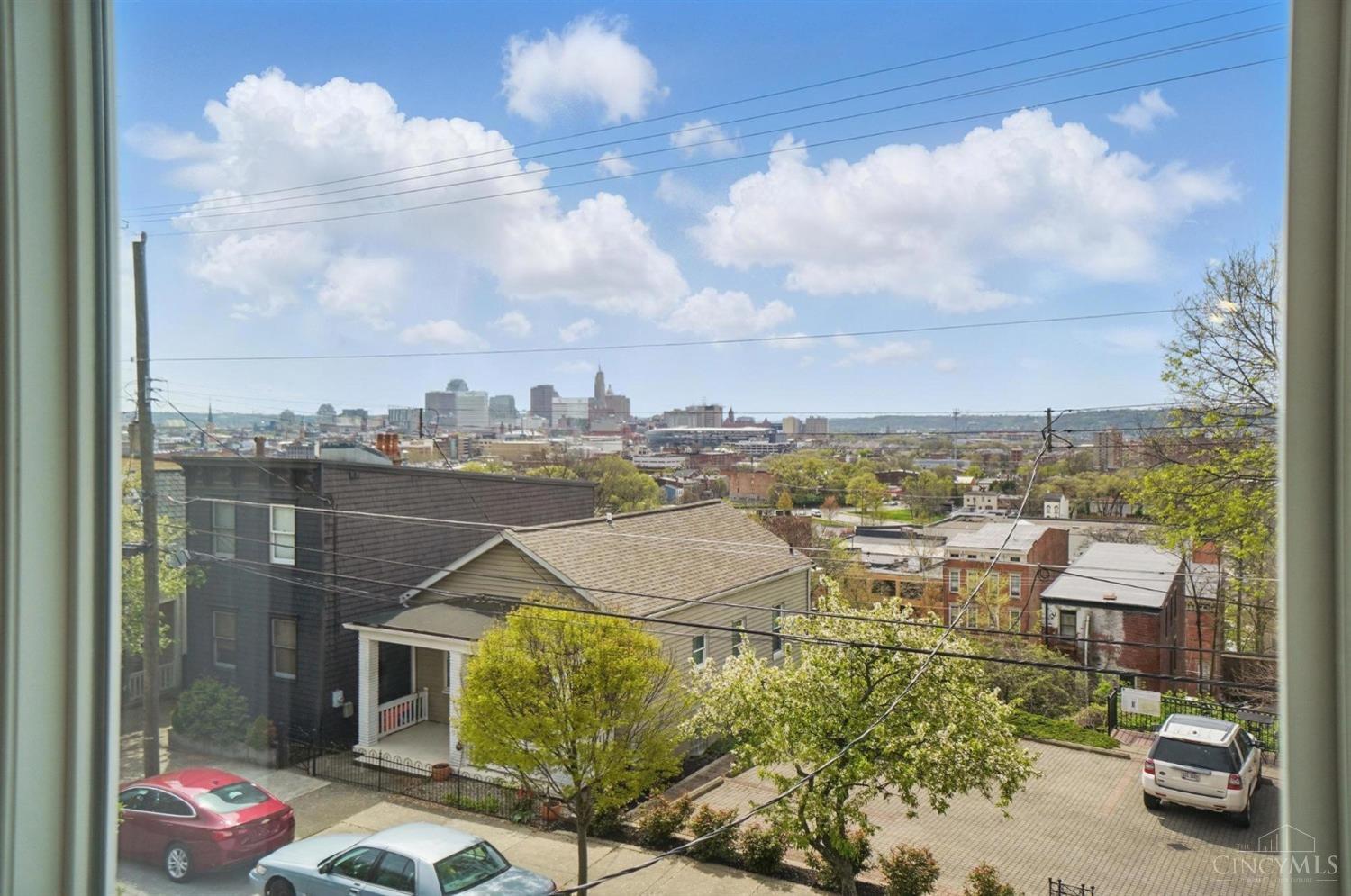 Cincinnati, Ohio 45214, United States, 2 Bedrooms Bedrooms, ,2 BathroomsBathrooms,Residential,Active,211513