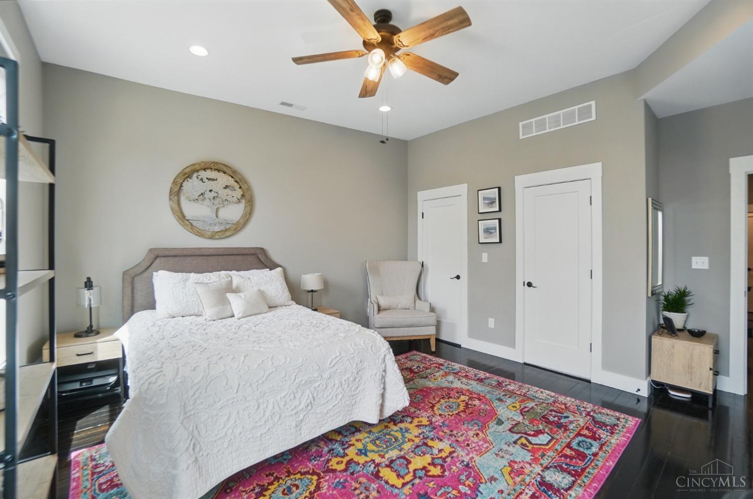 Cincinnati, Ohio 45214, United States, 2 Bedrooms Bedrooms, ,2 BathroomsBathrooms,Residential,Active,211513