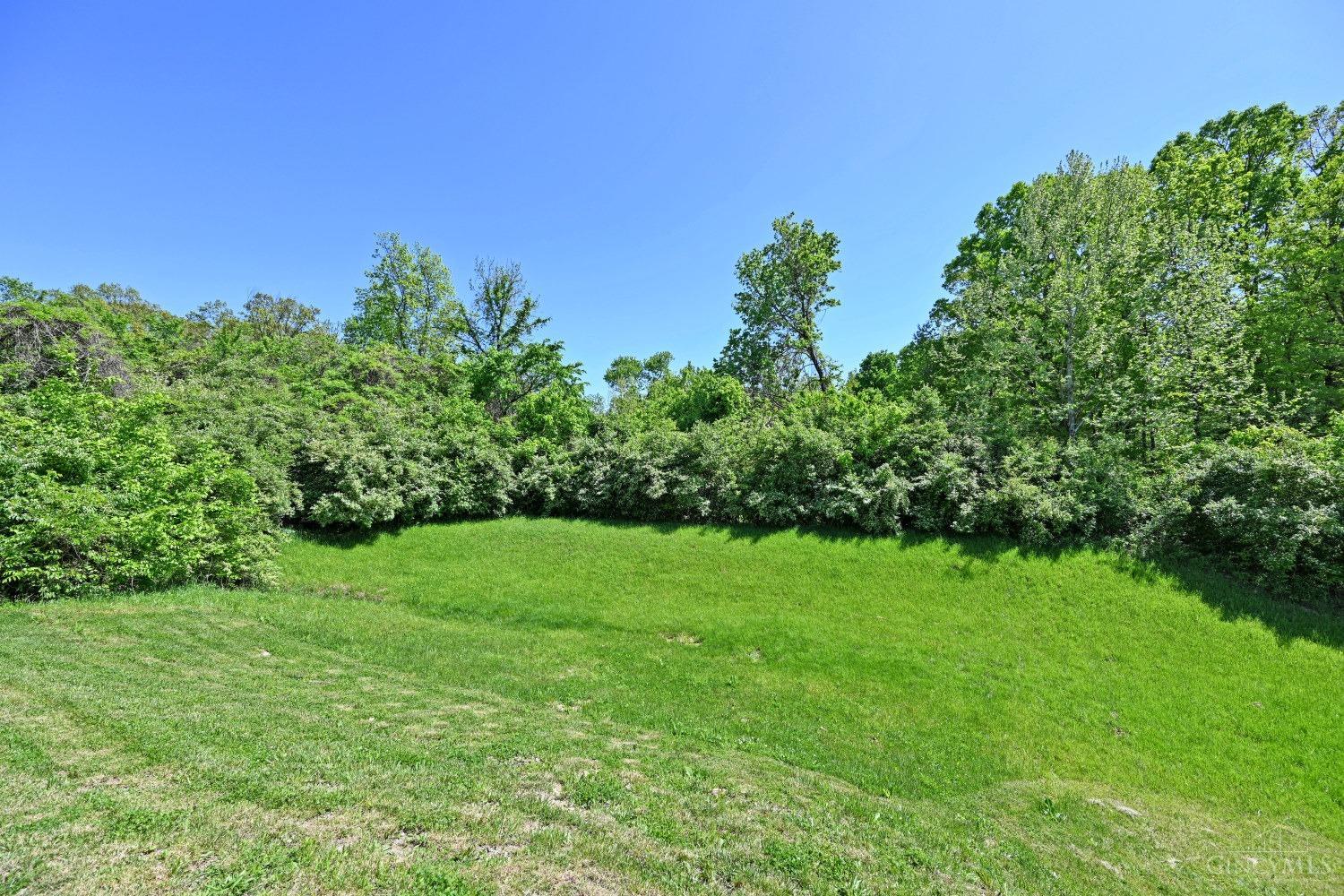 8906 Summer Crest Drive, Colerain Twp, Ohio image 39