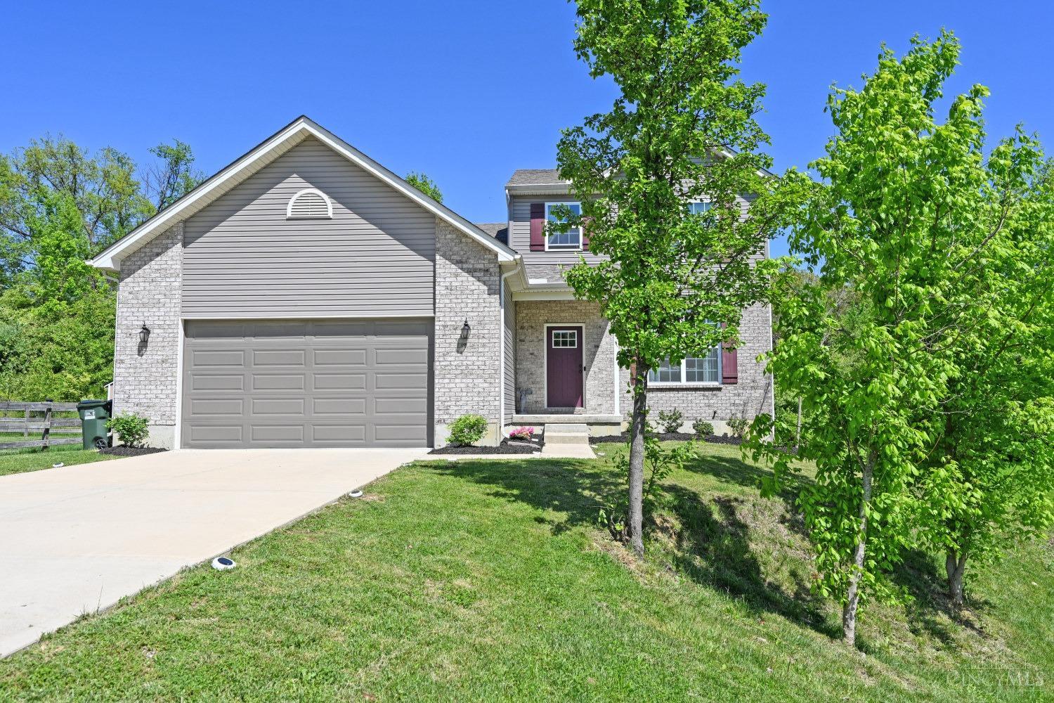 8906 Summer Crest Drive, Colerain Twp, Ohio image 2
