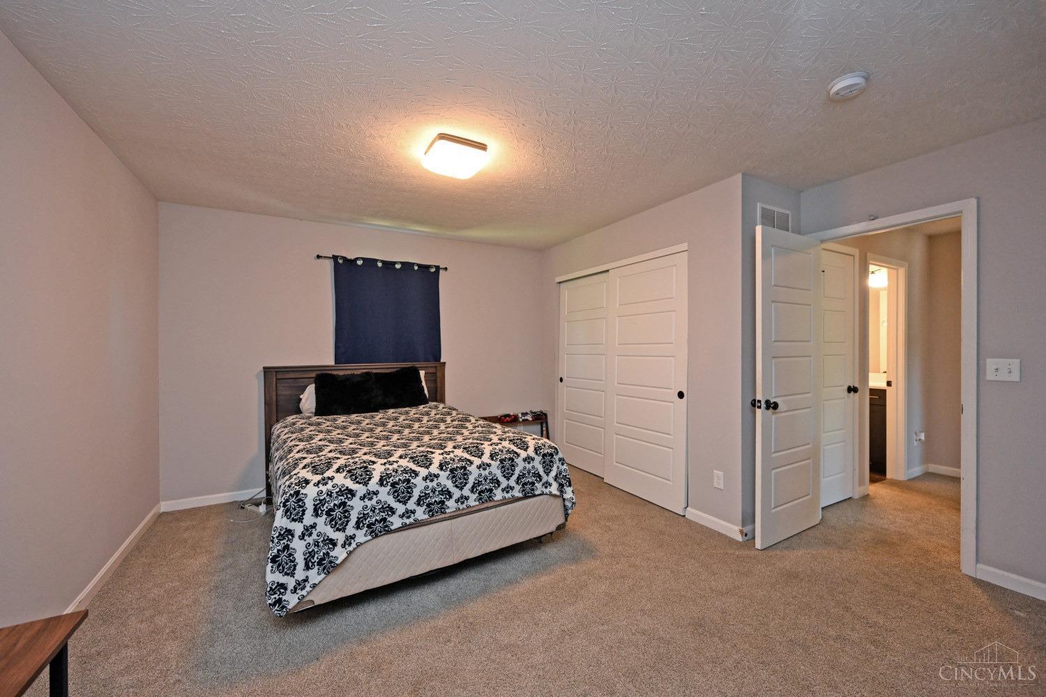 8906 Summer Crest Drive, Colerain Twp, Ohio image 29